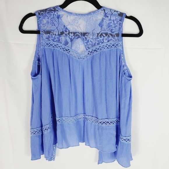Altar'd State lace and crochet open back sleeveless shirt periwinkle Size Small - Picture 2 of 8